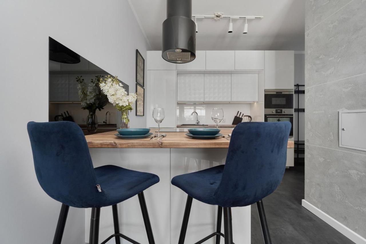 Stylish Kosciuszki Apartaments Near The Market Square With Free Garage Wroclaw By Noclegi Renters 外观 照片