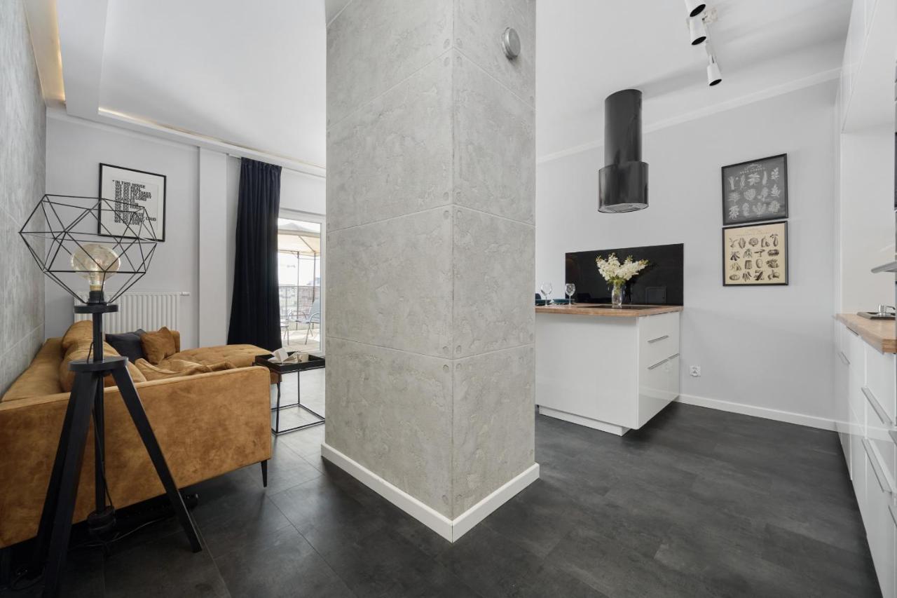 Stylish Kosciuszki Apartaments Near The Market Square With Free Garage Wroclaw By Noclegi Renters 外观 照片