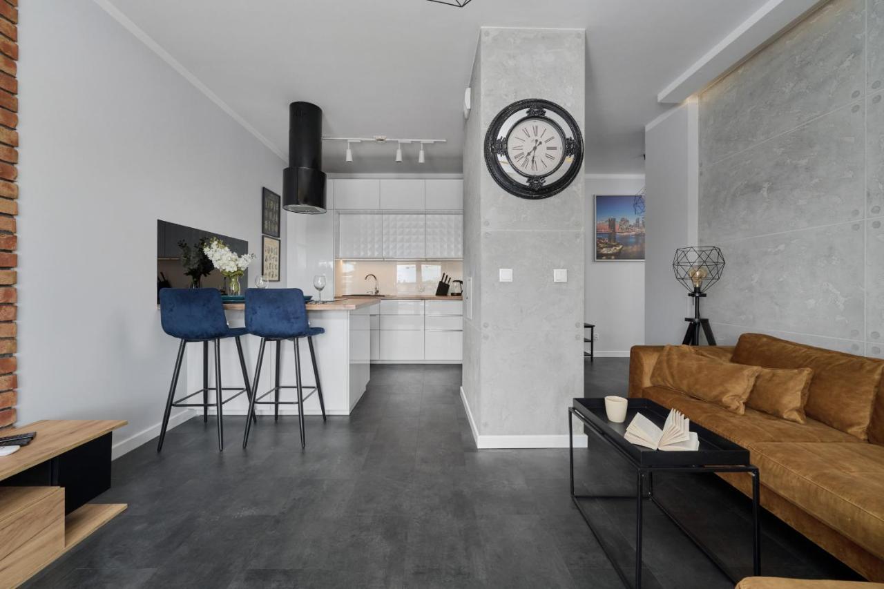 Stylish Kosciuszki Apartaments Near The Market Square With Free Garage Wroclaw By Noclegi Renters 外观 照片