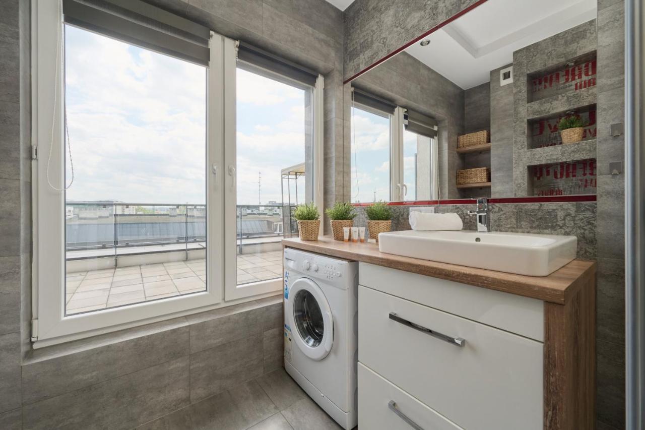 Stylish Kosciuszki Apartaments Near The Market Square With Free Garage Wroclaw By Noclegi Renters 外观 照片