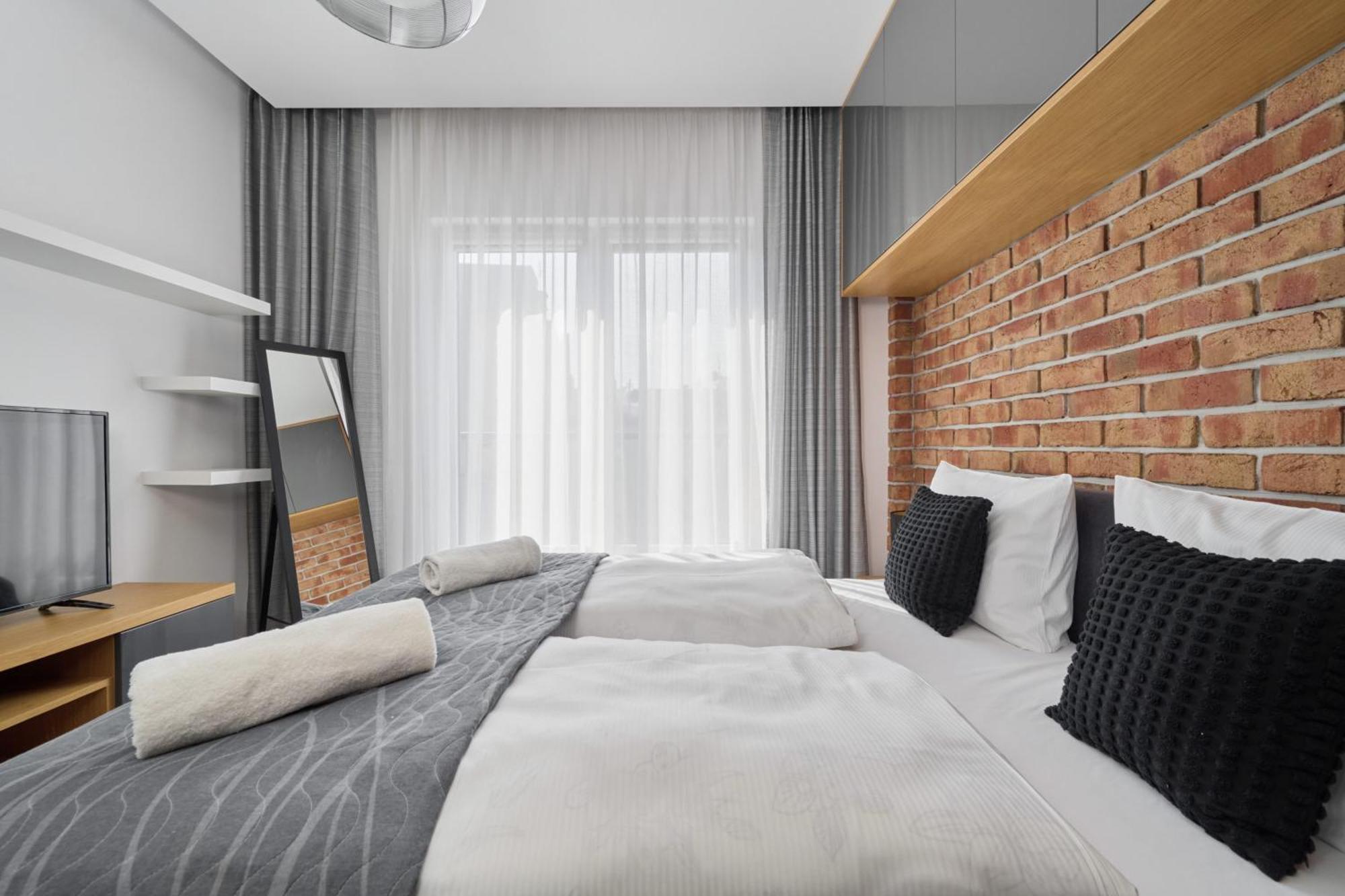 Stylish Kosciuszki Apartaments Near The Market Square With Free Garage Wroclaw By Noclegi Renters 外观 照片